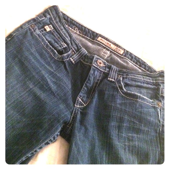 Big Star "Maddie" mid rise fit jeans.