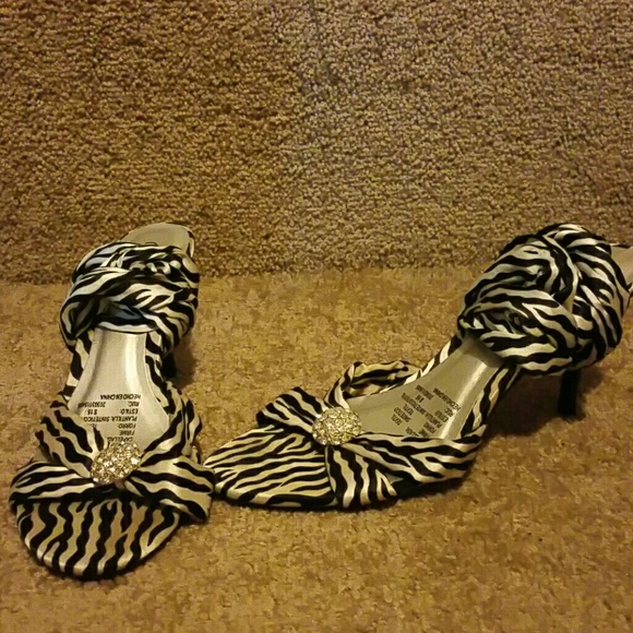 Peruvian lace up heals (platanitos)