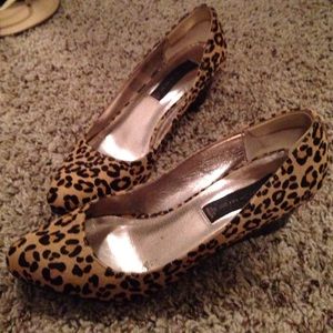 Steve Madden leopard wedges
