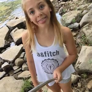 Meet your Posher, Vanessa