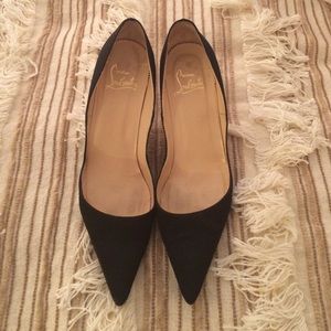 *FLASH SALE*Christian Louboutin satin pump