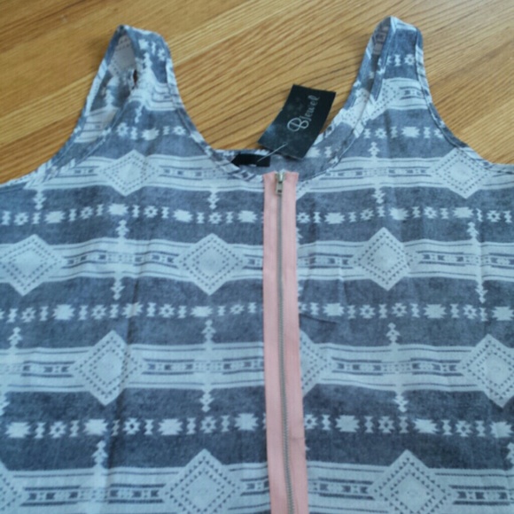 🎀 Juniors Top - Picture 2 of 4