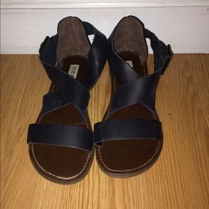 steve madden black sandals