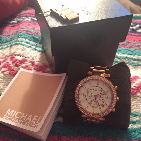 ❌SOLD❌ Authentic Michael Kors Watch - Picture 2 of 4