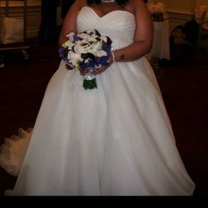 PLUS size wedding dress