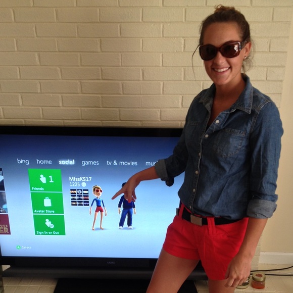 Meet your Posher, Sarah - Picture 2 of 3