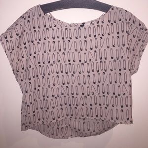 Super Cute Paperclip Top