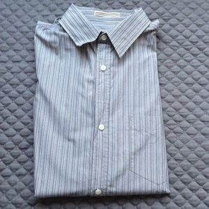 Men's gray striped collared shirt