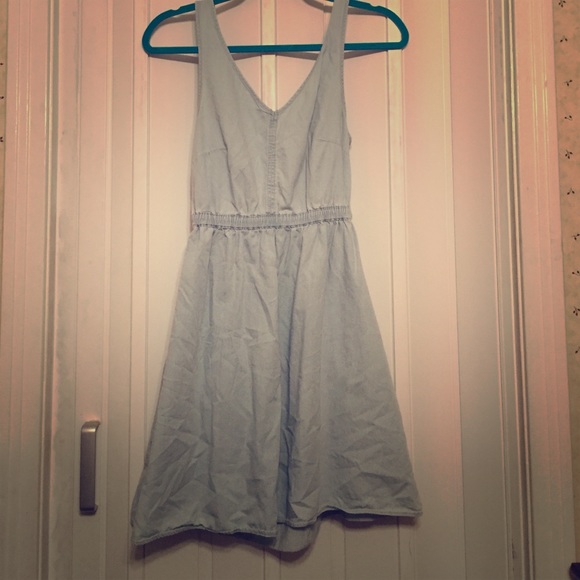 H&M Dresses & Skirts - Chambray denim dress