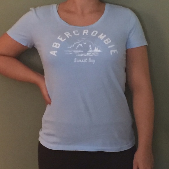 Abercrombie & Fitch tee