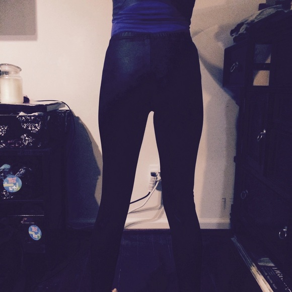 Liquid look leggings - Picture 2 of 4