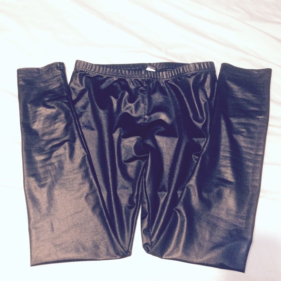 Liquid look leggings - Picture 3 of 4