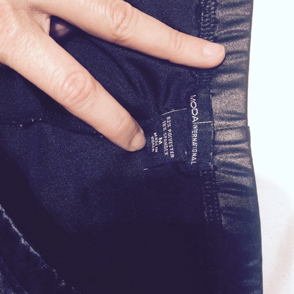 Liquid look leggings - Picture 4 of 4