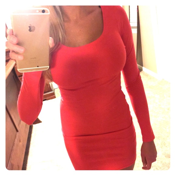 H&M Dresses & Skirts - H&M long sleeve dress.