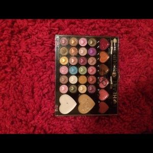 Eyeshadow