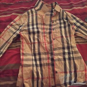 AUTHENTIC Burberry shirt