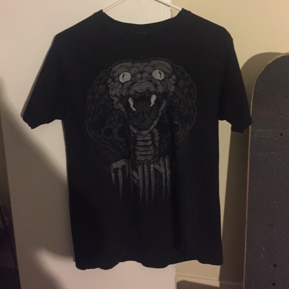 think apparel snake t shirt