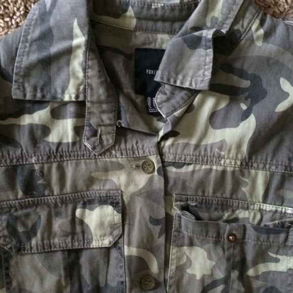 Forever 21 Camo Jacket - Picture 3 of 4