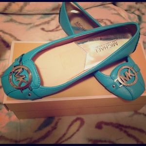 Matching purse anyone?