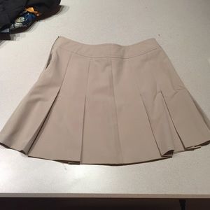 khaki pleated skirt