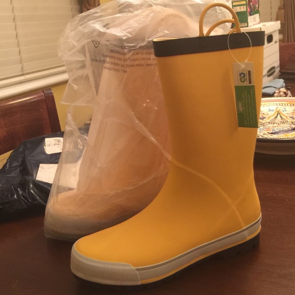 BRAND NEW Rain boots Lands' End