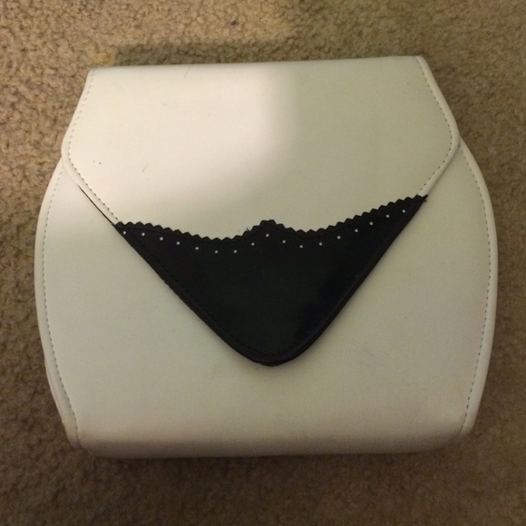 Cross body or can be a clutch