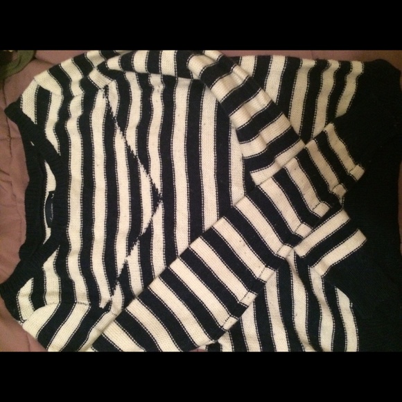 Striped sweater - Picture 2 of 2