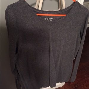 Gray long sleeve tee