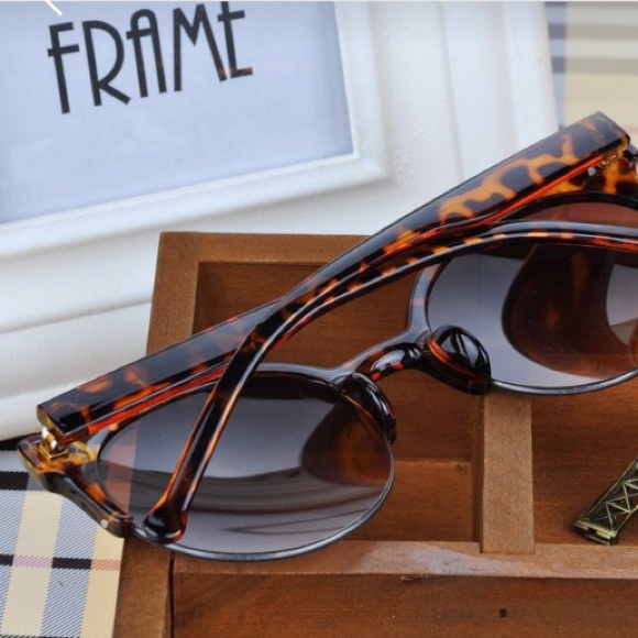 😎Leopard Cat-Eye Half Rimmed Sunglasses - Picture 2 of 4