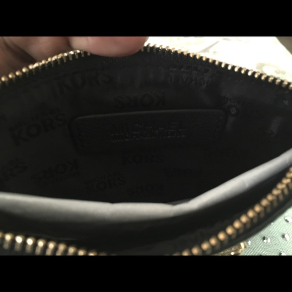 ‼️SOLD‼️Michael Kors Jet Set Wristlet Leather - Picture 3 of 4