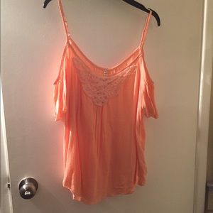 Open shoulder top
