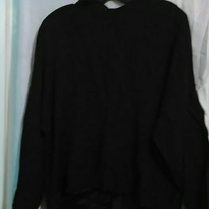 Long sleeve black shrit
