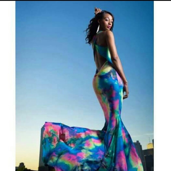 Dress - Picture 1 of 1