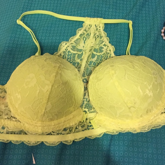 Brand new VS bra