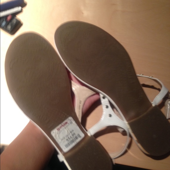 SOLD - Picture 3 of 3