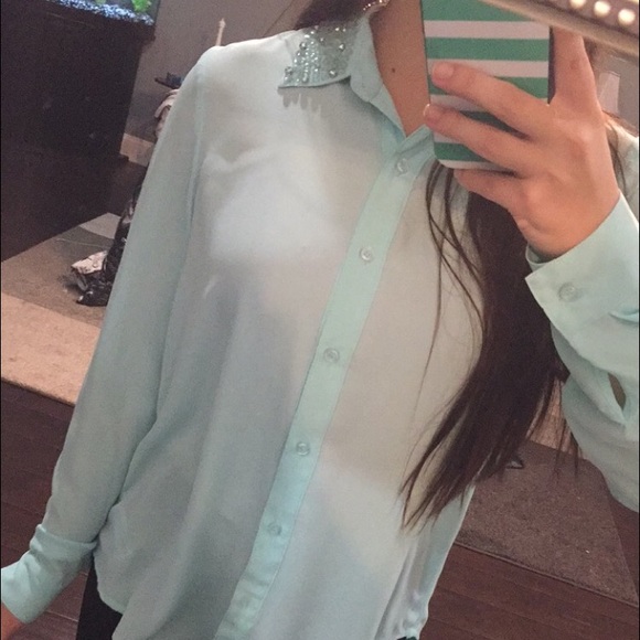 Mint green long sleeve top