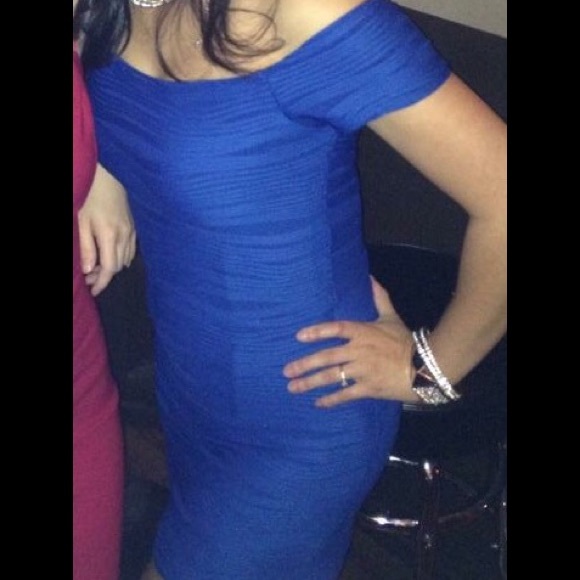 Off shoulder bodycon dress - Picture 2 of 3