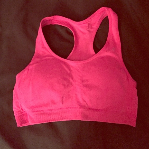 sports bra