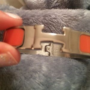 SOLDDD!!!Orange H bracelet with "Hermès"