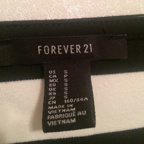 Forever 21 crop top - Picture 2 of 3