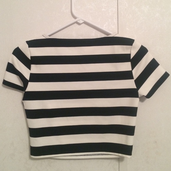 Forever 21 crop top - Picture 3 of 3