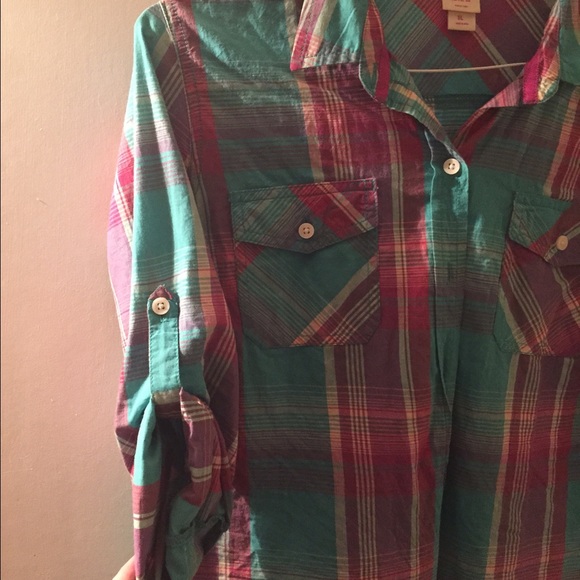 Button up plaid shirt - Picture 3 of 3