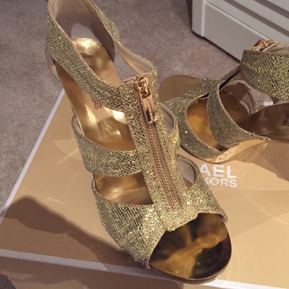 High heels - Picture 2 of 4