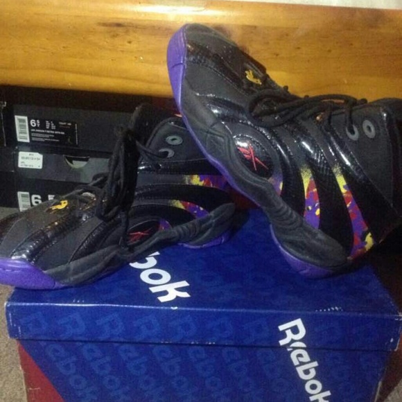 Shoes - Picture 2 of 4