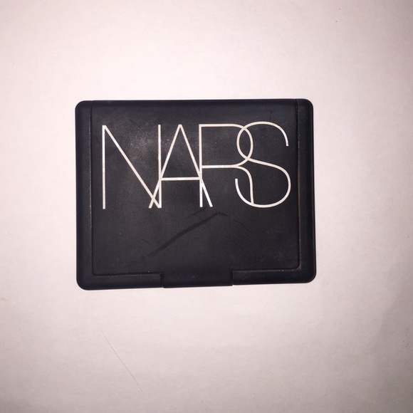 Nars satellite of love