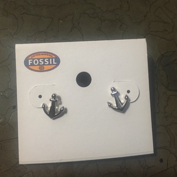 NEW! Fossil anchor earrings in silver