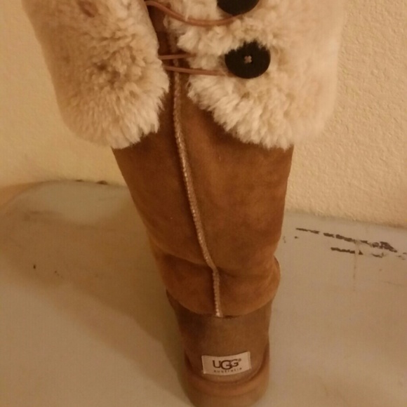 Over the knee Bailey Button UGG "bomber jacket"