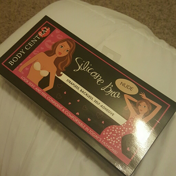 Strapless, Backless, Self-adhesive Silicone Bra