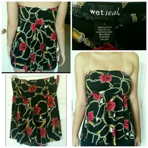 Flow black tube top with red rose/chain pattern