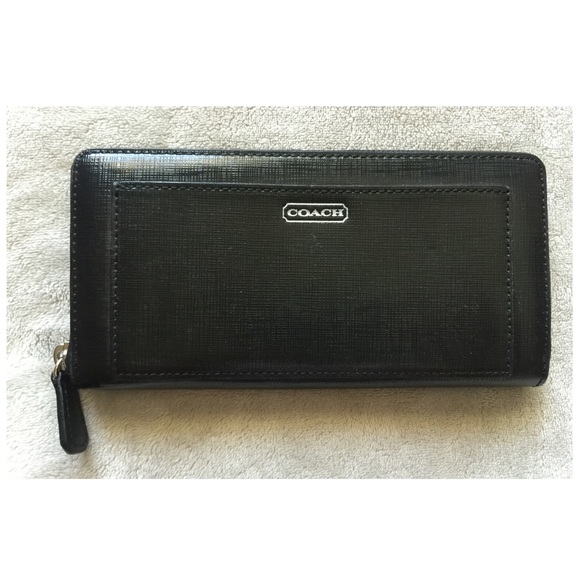 Coach Handbags - Black Coach wallet
